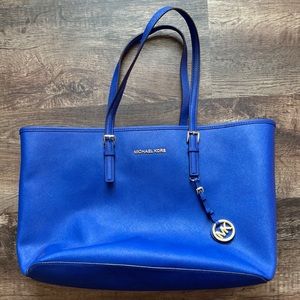 Michael Kors Bright Blue Large Jet Set Tote